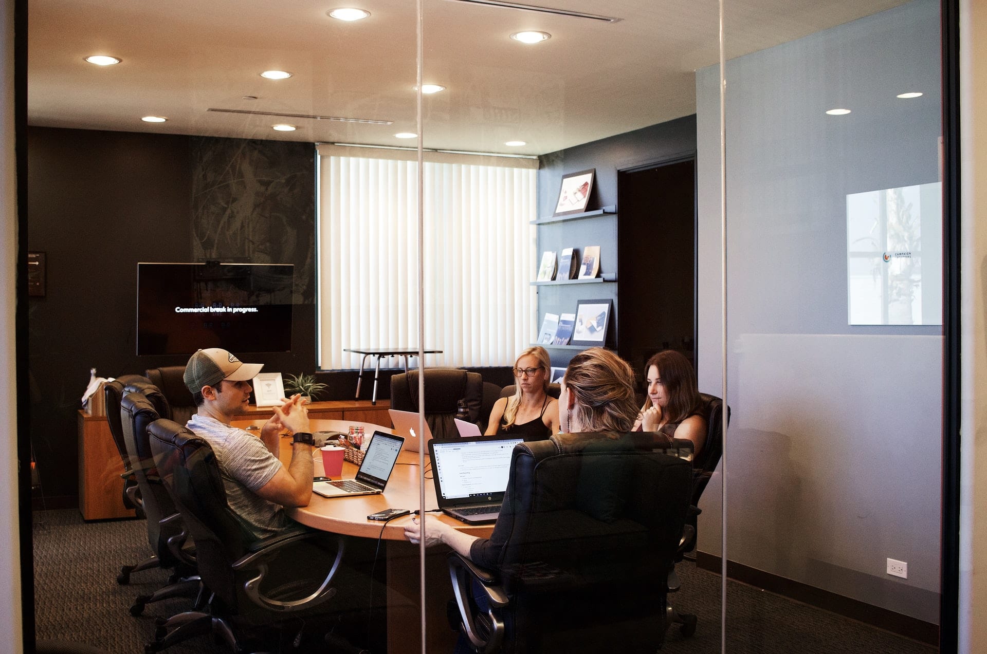 How To Set Up Digital Signage For Your Franchise